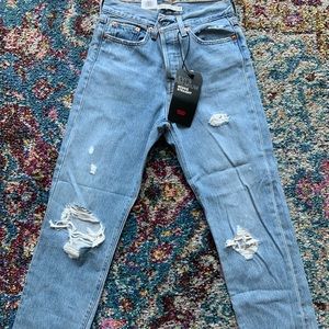 Levi’s high rise wedgie straight leg jeans size 25